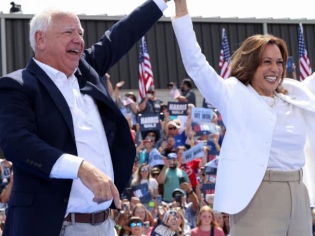 u s vice president and democratic presidential candidate kamala harris and her running mate minnesota governor tim walz hold a campaign event in eau claire wisconsin us august 7 2024 photo reuter